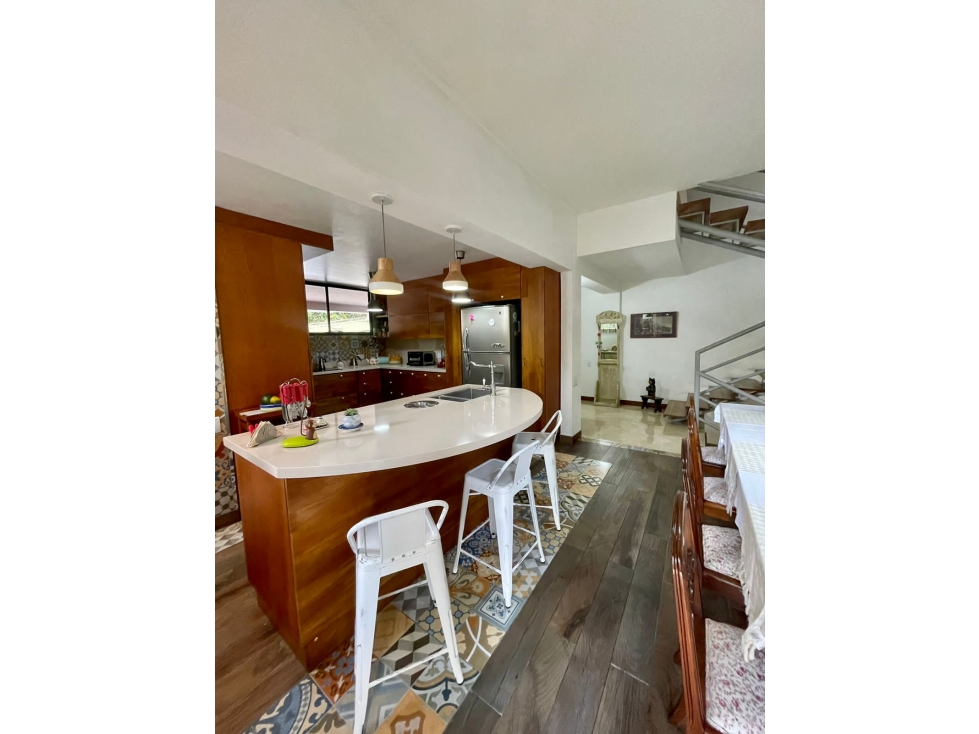 Casa en arriendo en El Poblado, Medellín · foto 7 de 24