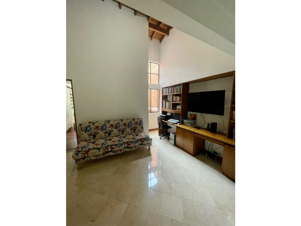 Casa en arriendo en El Poblado, Medellín · foto 13 de 24