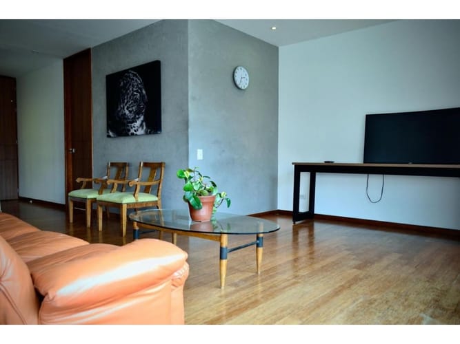 Apartamento de 2 alcobas en arriendo en El Tesoro, Medellín, 87 m² · foto 3 de 24