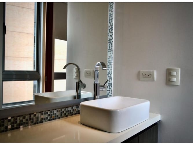 Apartamento de 2 alcobas en arriendo en El Tesoro, Medellín, 87 m² · foto 16 de 24