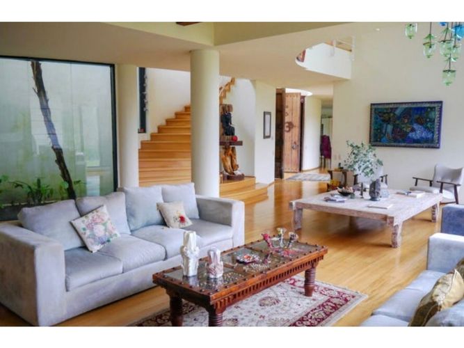 Casa de 4 alcobas en arriendo en Santa Elena, El Retiro, 587 m² · foto 7 de 10