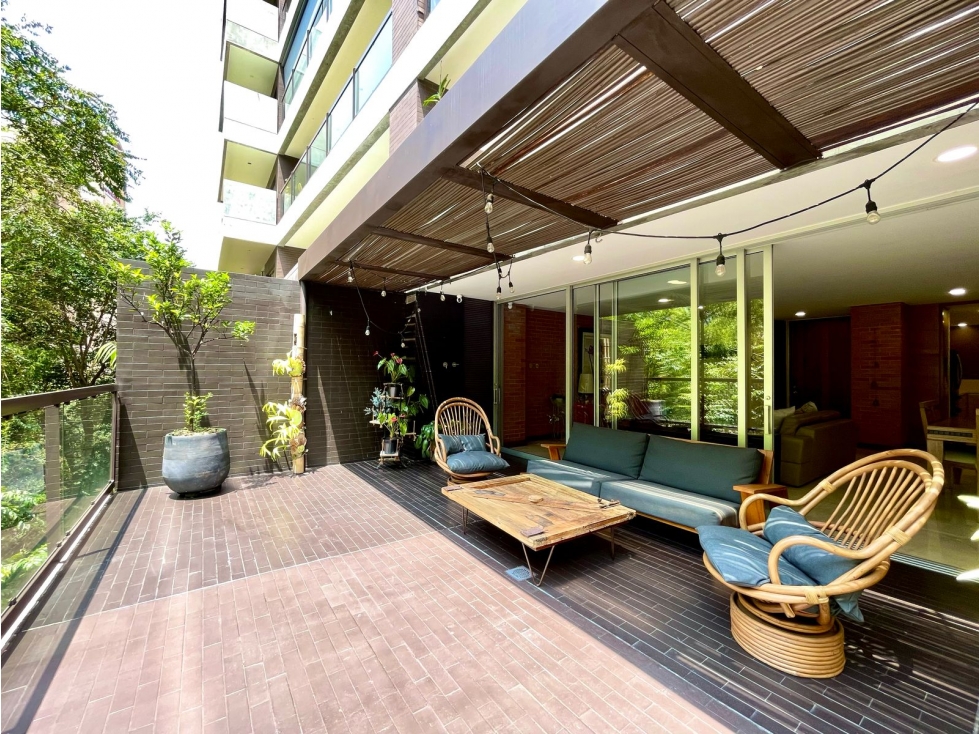 Apartamento en arriendo en El Poblado, Medellín · foto 2 de 24