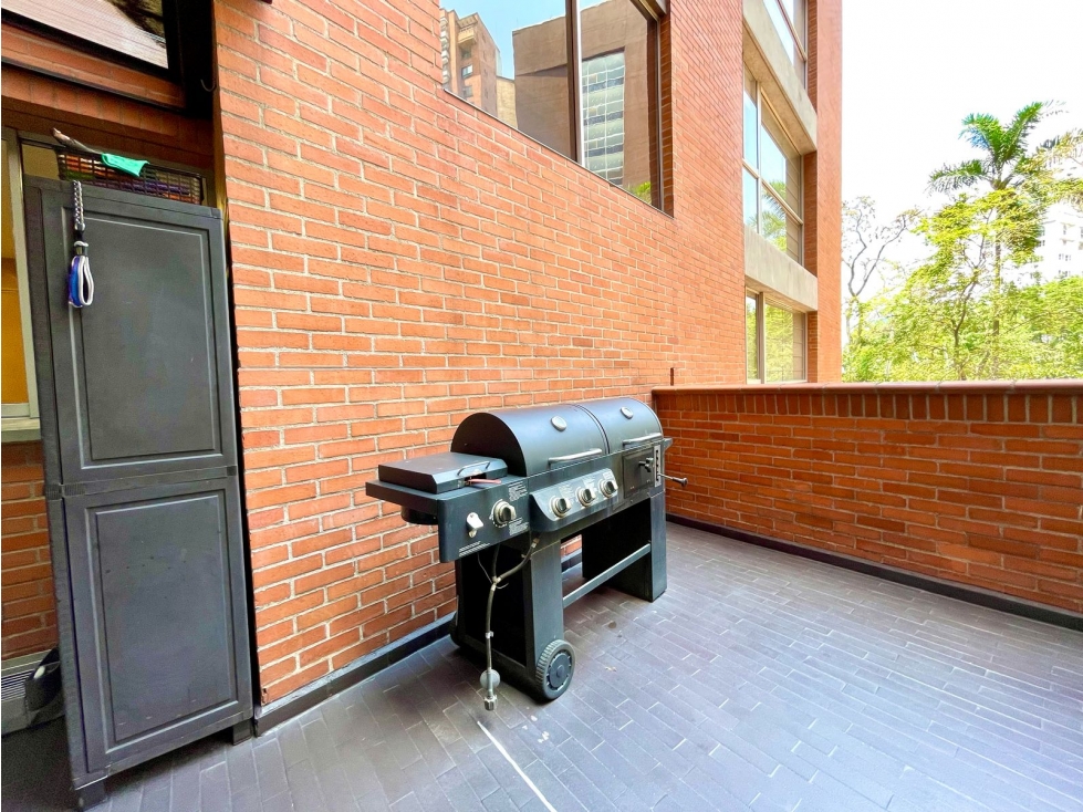 Apartamento en arriendo en El Poblado, Medellín · foto 3 de 24