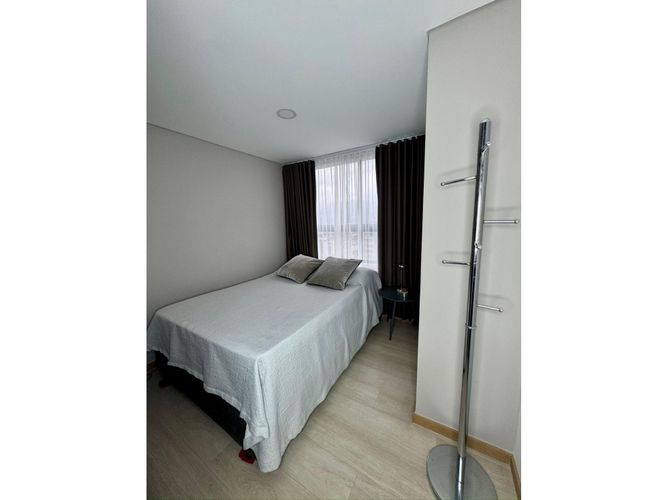 Apartamento de 2 alcobas en arriendo en Loma Del Indio, Medellín, 79 m² · foto 13 de 23