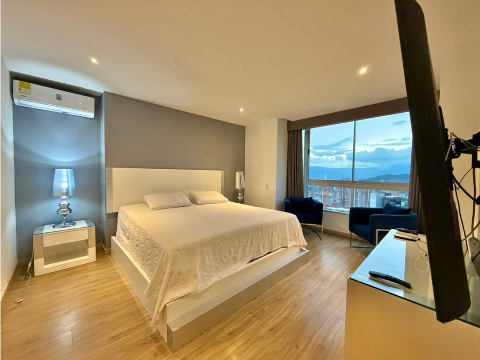 Apartamento en arriendo en El Poblado, Medellín · foto 7 de 24