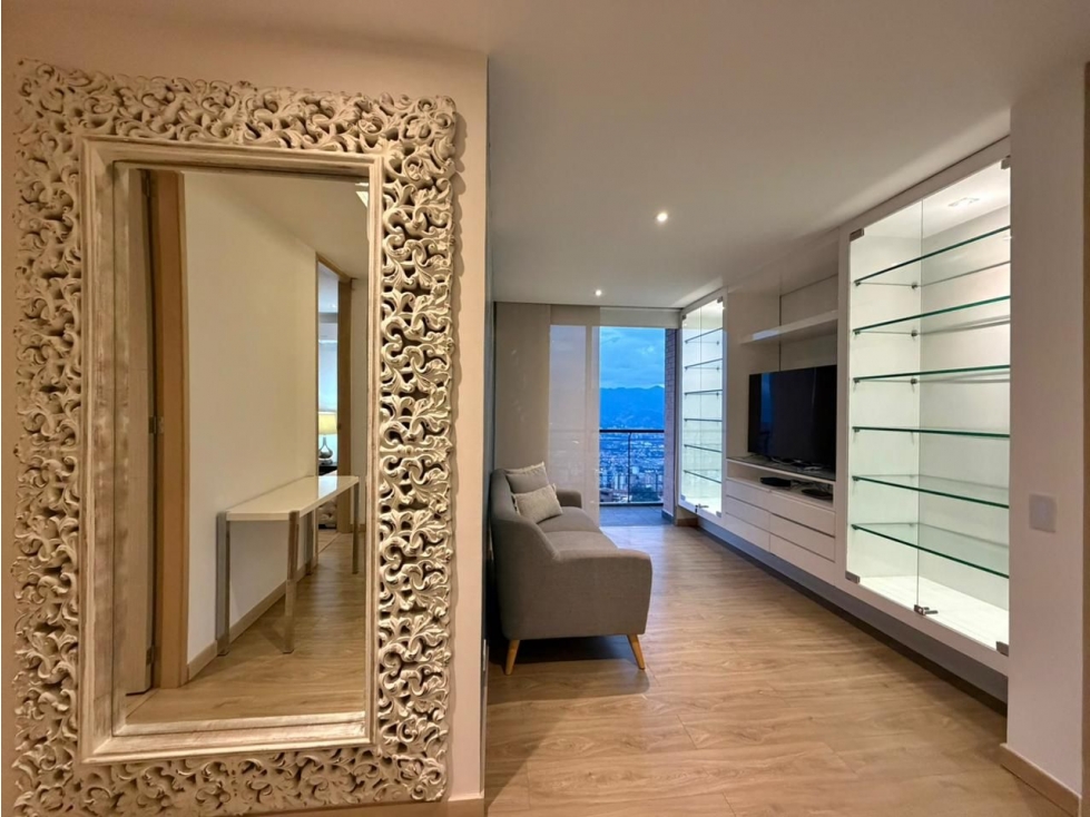 Apartamento en arriendo en El Poblado, Medellín · foto 8 de 24