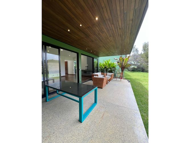 Casa de 4 alcobas en arriendo en Playa Rica-Rancheria, Rionegro, 360 m² · foto 5 de 24