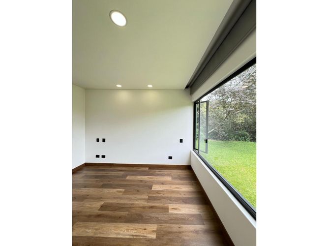 Casa de 4 alcobas en arriendo en Playa Rica-Rancheria, Rionegro, 360 m² · foto 9 de 24