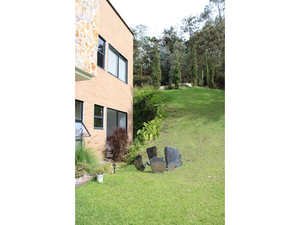 Casa en arriendo en El Carmen De Viboral, El Carmen de Viboral · foto 3 de 24