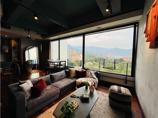Apartamento de 1 alcoba en arriendo en El Poblado, Medellín, 86 m² · foto 2 de 14