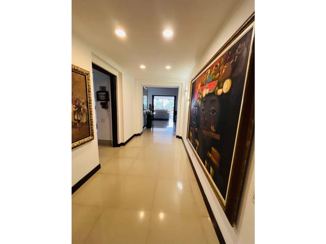 Apartamento de 4 alcobas en arriendo en Los Balsos, Medellín, 450 m² · foto 7 de 24