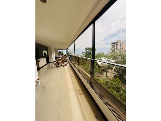 Apartamento de 4 alcobas en arriendo en Los Balsos, Medellín, 450 m² · foto 20 de 24