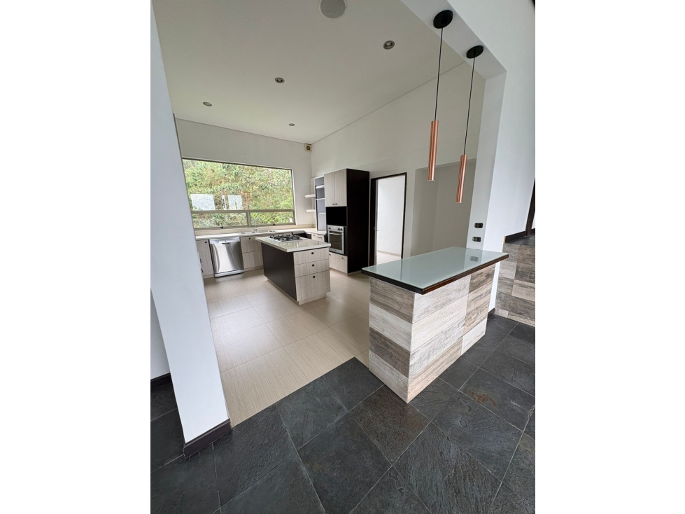 Casa en Arriendo en Las Palmas, Envigado - 2