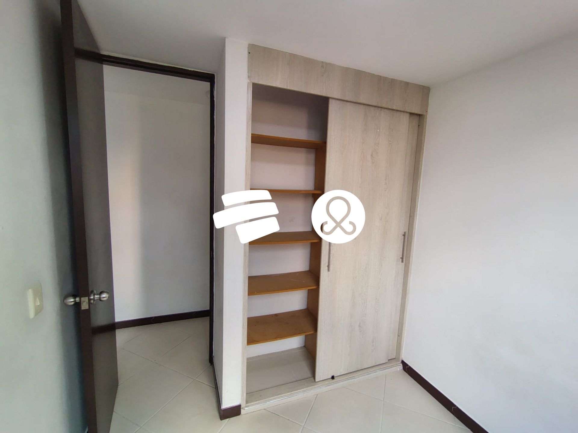 Apartamento en venta en Zona Centro, Envigado · foto 10 de 15