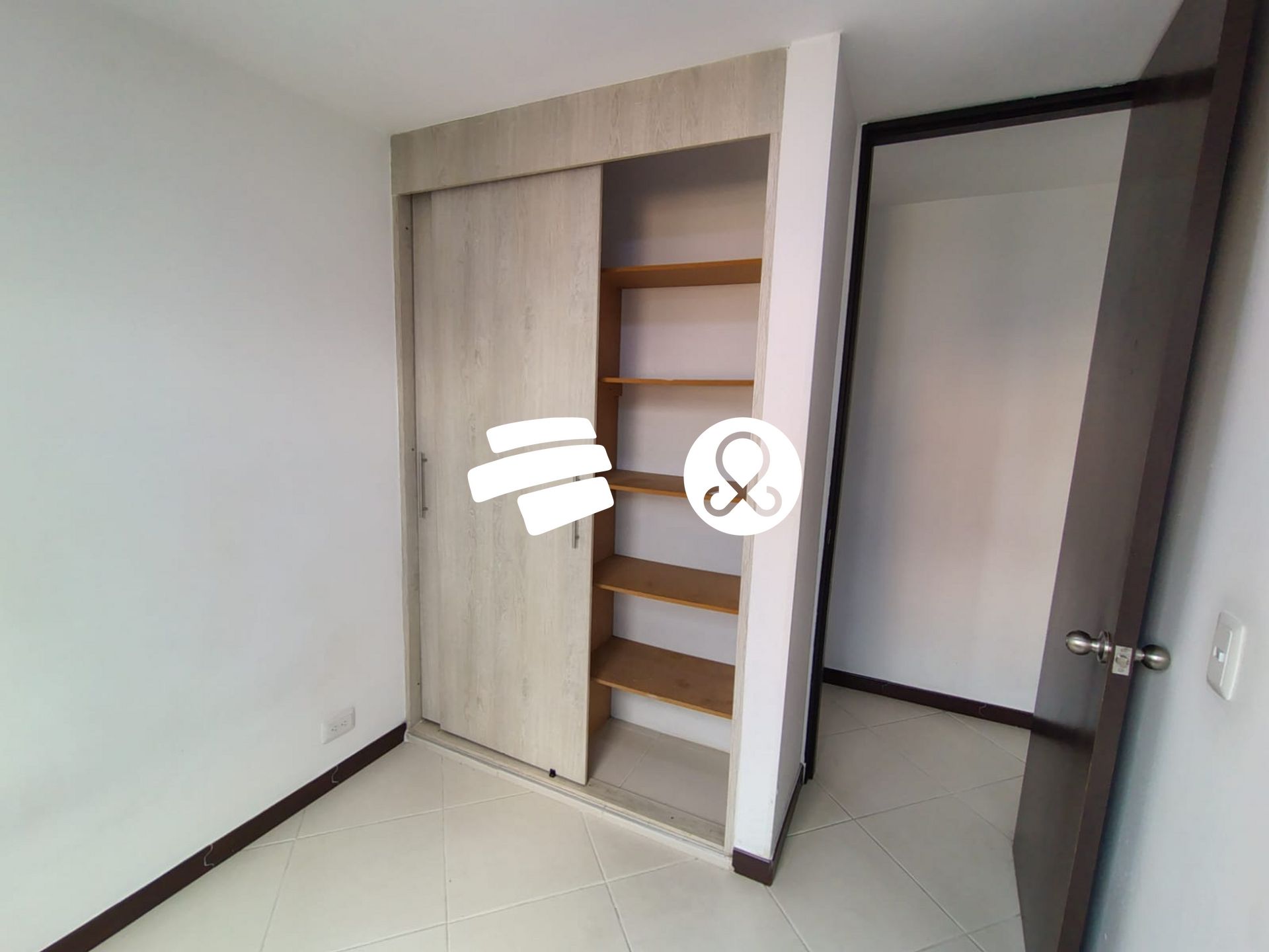 Apartamento en venta en Zona Centro, Envigado · foto 13 de 15