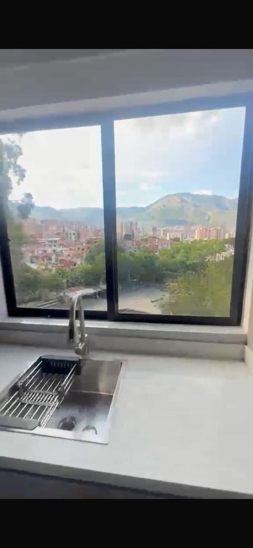 Apartamento de 3 alcobas en venta en Cabañas, Bello, 65 m² · foto 8 de 14