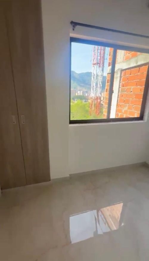 Apartamento de 3 alcobas en venta en Cabañas, Bello, 65 m² · foto 13 de 14
