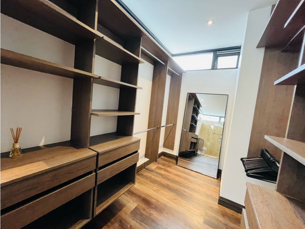 Apartamento en arriendo en El Poblado, Medellín · foto 4 de 24