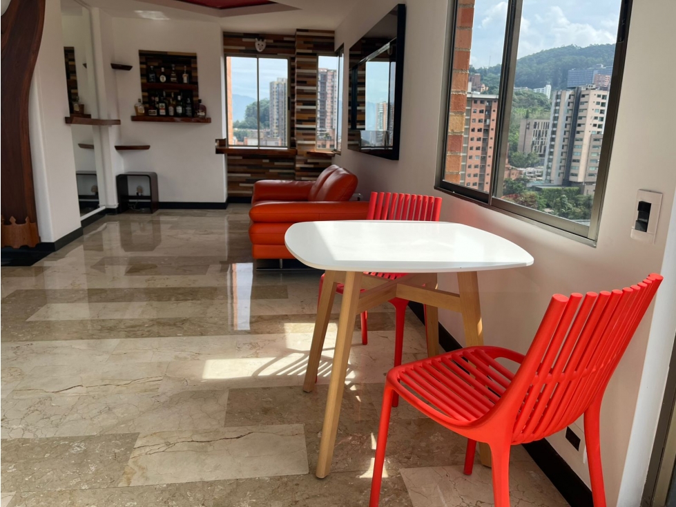 Apartamento en arriendo en El Poblado, Medellín · foto 3 de 17