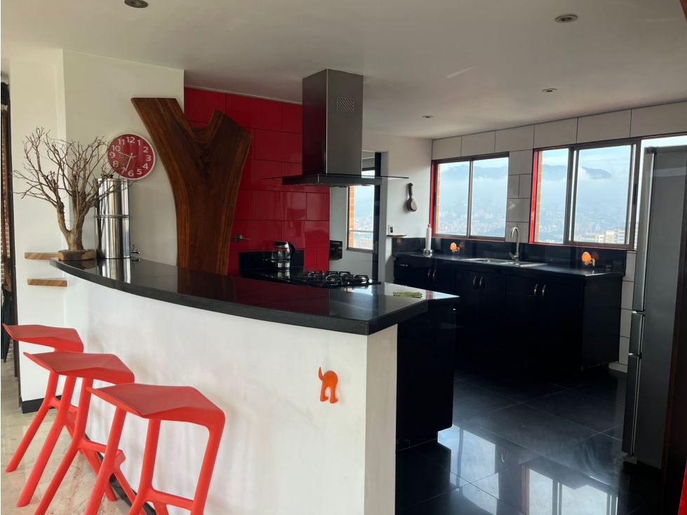 Apartamento en arriendo en El Poblado, Medellín · foto 5 de 17
