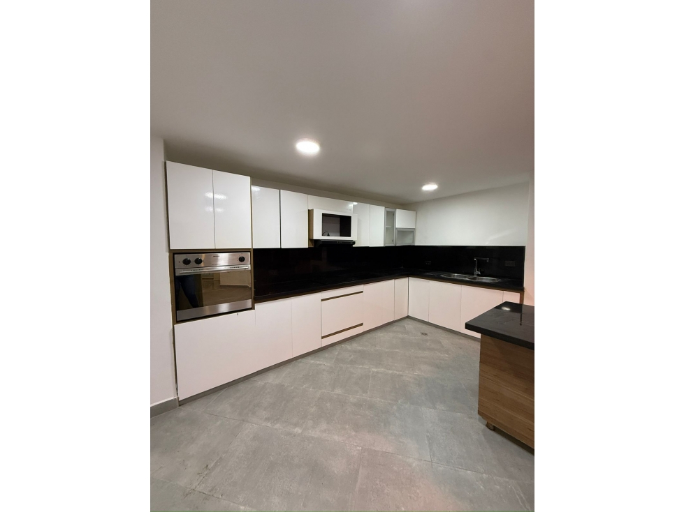 4BR House in El Poblado (310 m²) - 3