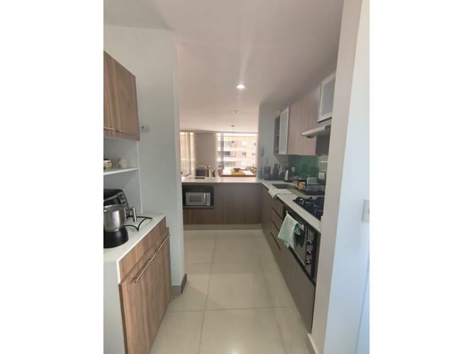 Apartamento de 3 alcobas en arriendo en El Poblado, Medellín, 104 m² · foto 4 de 21
