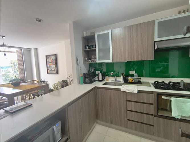 Apartamento de 3 alcobas en arriendo en El Poblado, Medellín, 104 m² · foto 5 de 21