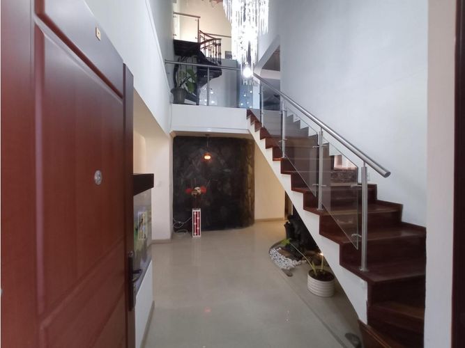 Apartamento de 4 alcobas en venta en La Florida, Medellín, 217 m² · foto 12 de 24
