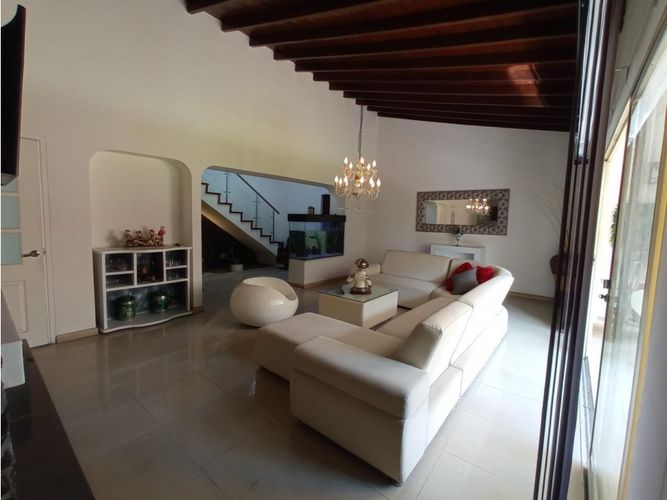 Apartamento de 4 alcobas en venta en La Florida, Medellín, 217 m² · foto 19 de 24