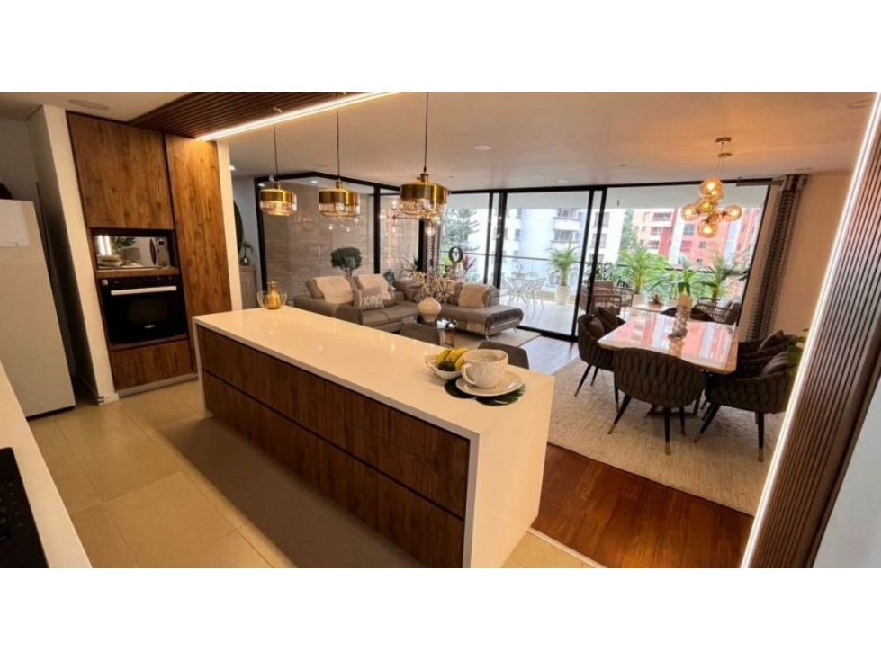 Apartamento en arriendo en El Poblado, Medellín · foto 2 de 11