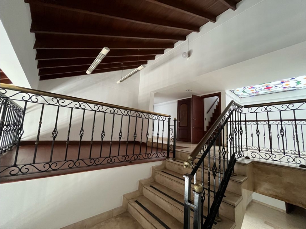 Casa en arriendo en El Poblado, Medellín · foto 7 de 24