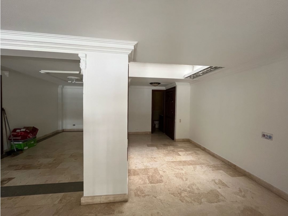 Casa en arriendo en El Poblado, Medellín · foto 12 de 24
