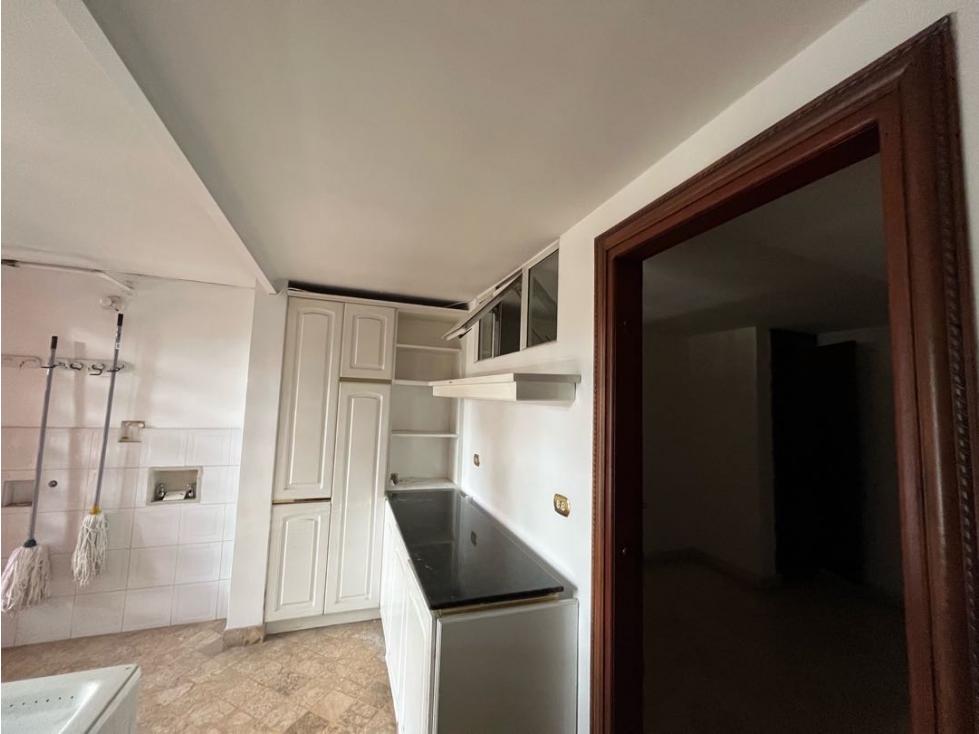 Casa en arriendo en El Poblado, Medellín · foto 13 de 24
