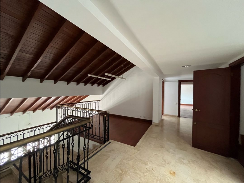 Casa en arriendo en El Poblado, Medellín · foto 16 de 24