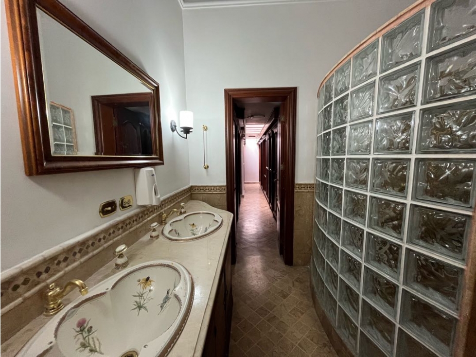 Casa en arriendo en El Poblado, Medellín · foto 19 de 24