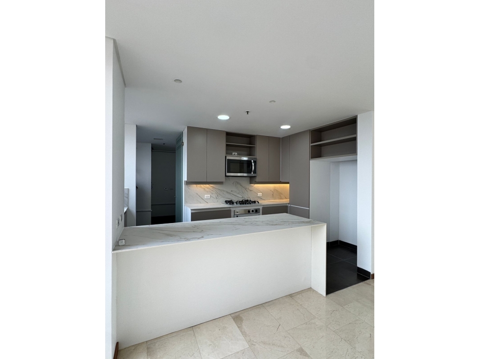 4BR Apartment in El Poblado (205 m²) - 4