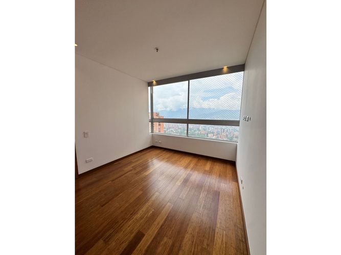 Apartamento de 4 alcobas en arriendo en El Poblado, Rionegro, 205 m² · foto 10 de 22
