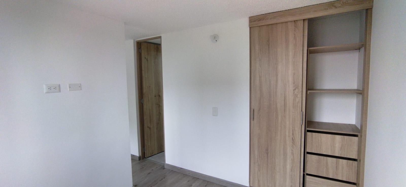 Apartaestudio en arriendo en Aeropuerto El Dorado, Bogotá · foto 8 de 8