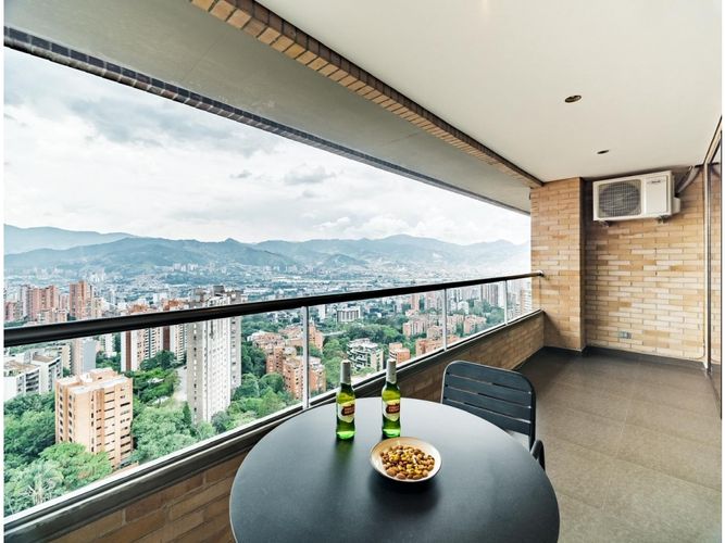Apartamento de 3 alcobas en arriendo en El Poblado, Rionegro, 140 m² · foto 10 de 18