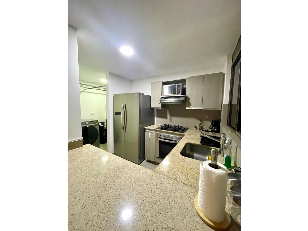 Apartamento en arriendo en El Poblado, Medellín · foto 6 de 23