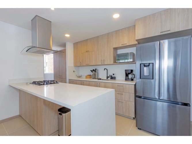 Apartamento de 3 alcobas en arriendo en El Porvenir, Medellín, 100 m² · foto 5 de 19