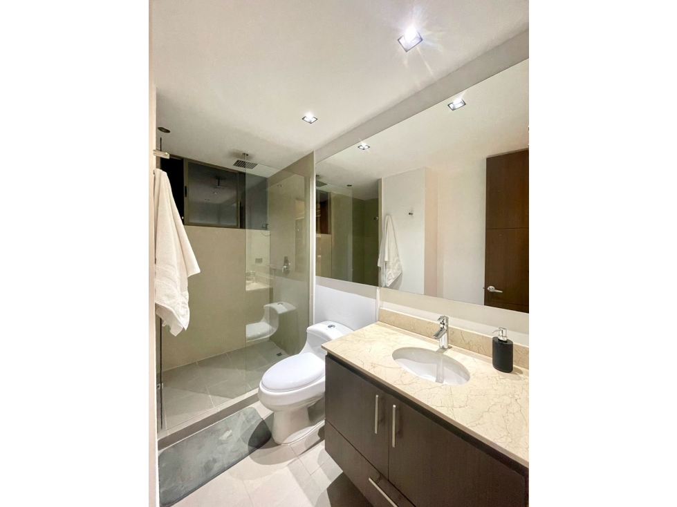 Apartamento en arriendo en El Poblado, Medellín · foto 14 de 23
