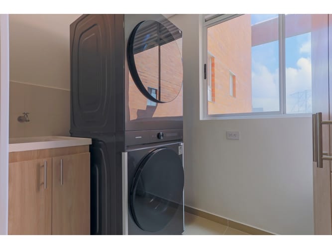 Apartamento de 3 alcobas en arriendo en El Porvenir, Medellín, 100 m² · foto 16 de 19