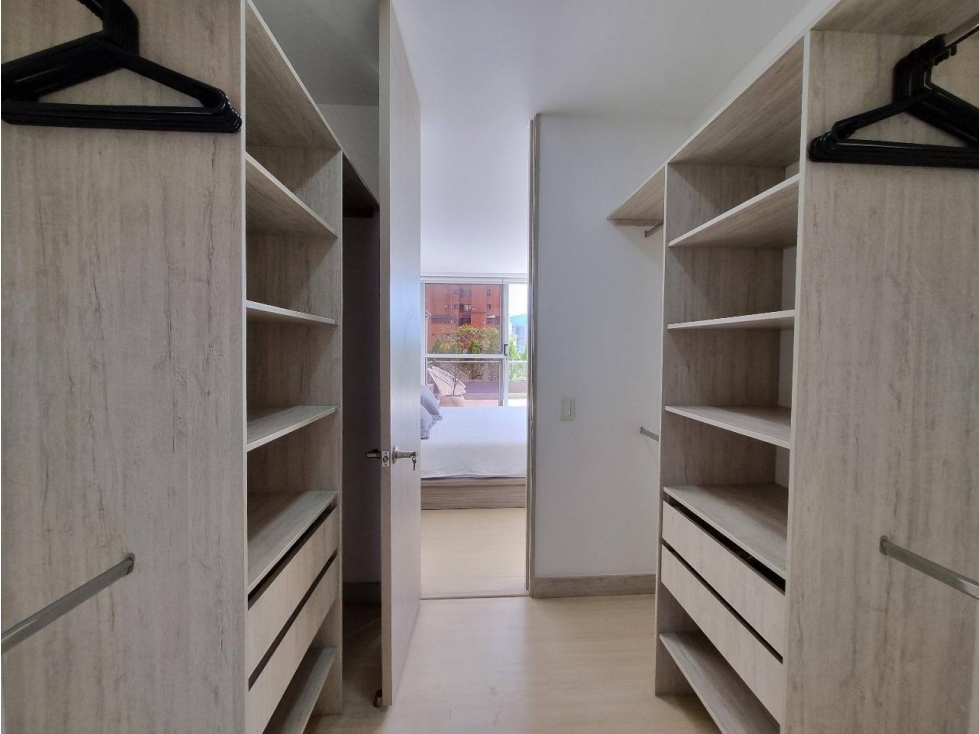 Apartamento en arriendo en El Poblado, Medellín · foto 12 de 18