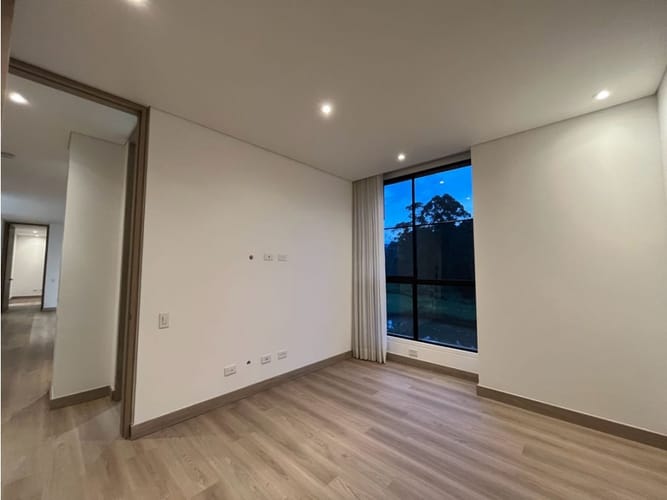 Apartamento de 3 alcobas en arriendo en Llano Grande, Rionegro, 143 m² · foto 5 de 17