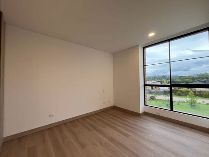 Apartamento de 3 alcobas en arriendo en Llano Grande, Rionegro, 148 m² · foto 6 de 14