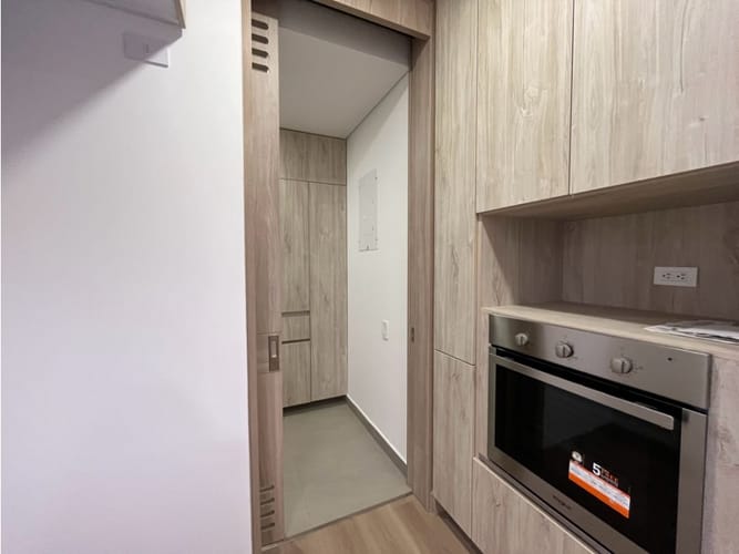 Apartamento de 3 alcobas en arriendo en Llano Grande, Rionegro, 148 m² · foto 8 de 14