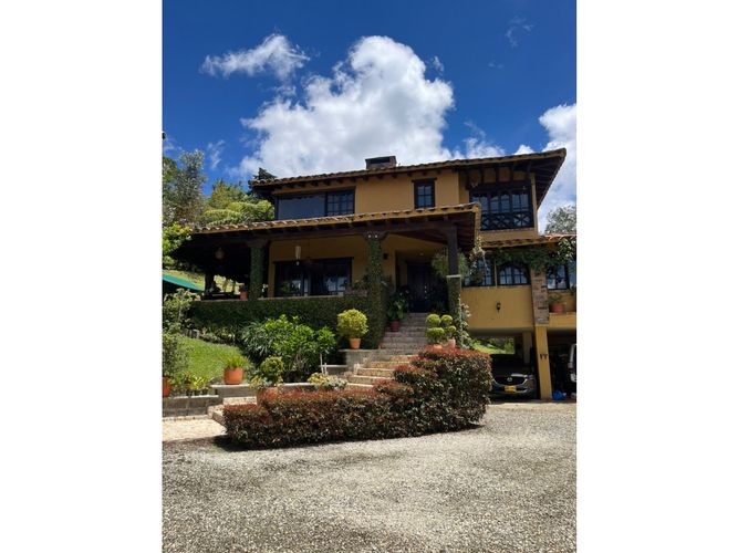 Casa de 5 alcobas en arriendo en Playa Rica-Rancheria, Rionegro, 400 m² · foto 6 de 24