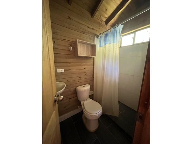 Casa de 5 alcobas en arriendo en Playa Rica-Rancheria, Rionegro, 400 m² · foto 22 de 24
