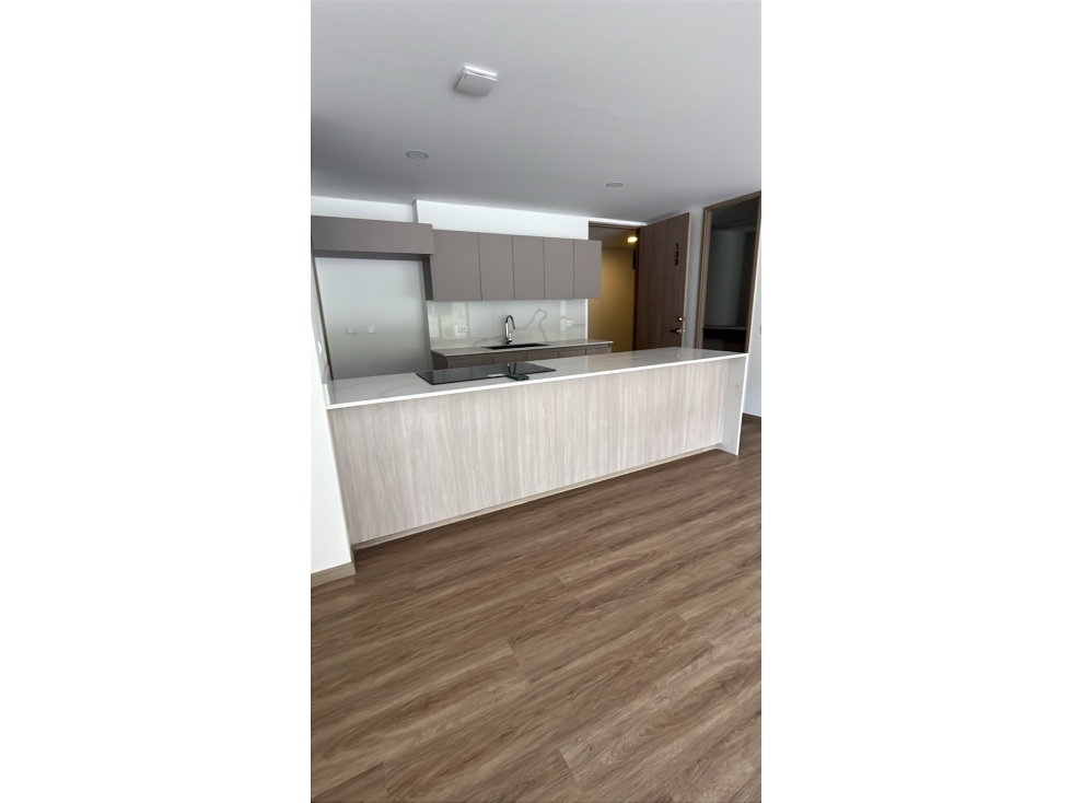Apartamento en arriendo en Sajonia, Rionegro · foto 5 de 8